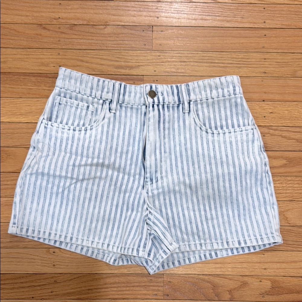 Faherty Blue & White Striped Shorts